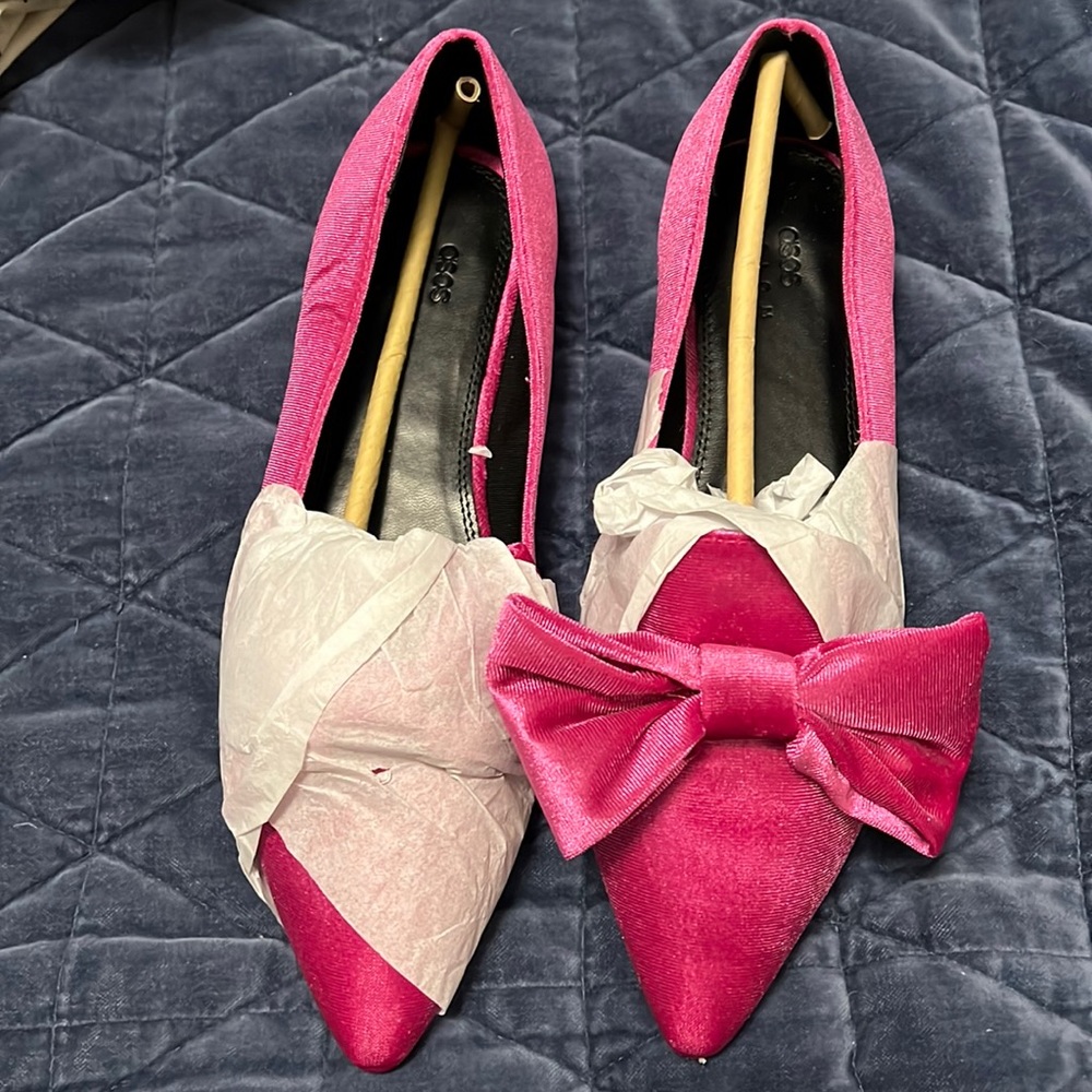 ASOS Design Lake bow pointed ballet flats in pink velvet